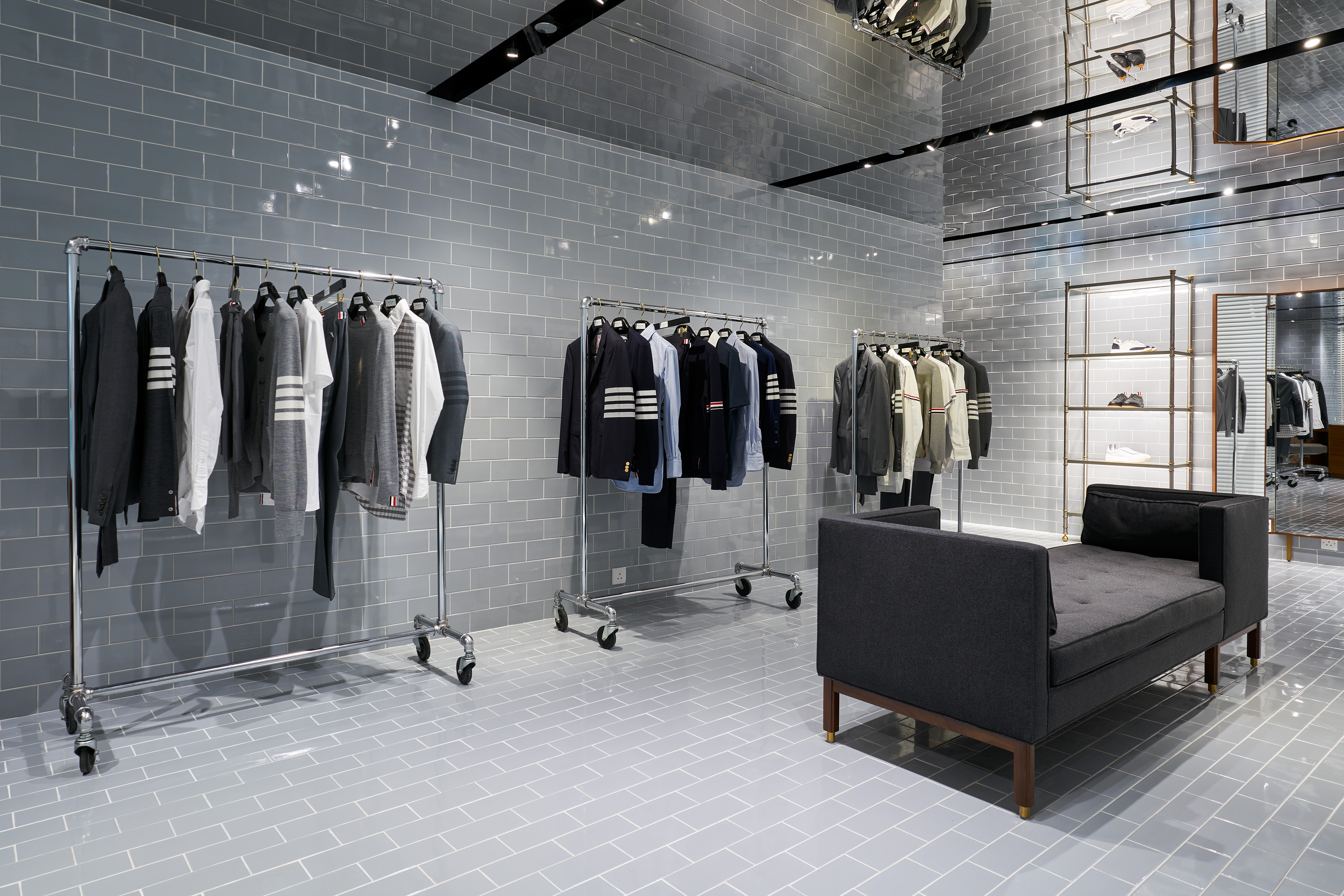 THOM BROWNE - BEIJING SAN LI TUN